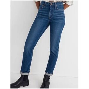 Madewell The Slim Boyjean Size 37 Raw Hem Dark Blue Denim Jeans EUC Stretch